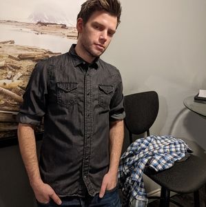 Classic Diesel button up that pairs well with almost anything